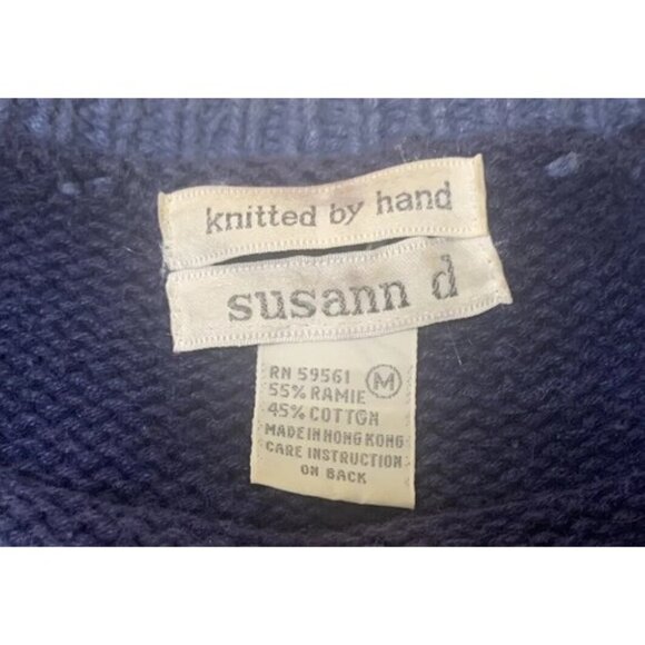 VINTAGE Hand Knitted Sweater Women's Size Medium - Susann D Knitted by Hand - Picture 4 of 10